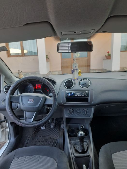 Vând Seat Ibiza 1.2 benzina