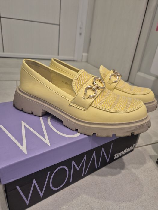 Два чифта обувки естествена кожа Tendenz 39  номер