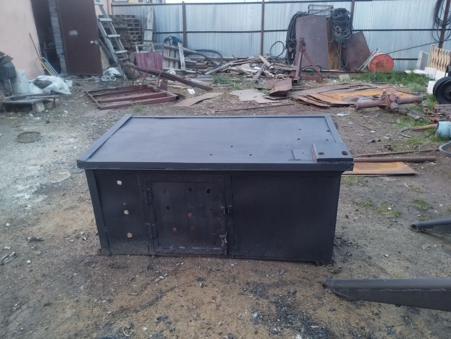 Слесарный стол..