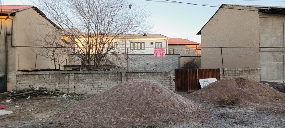 Yer (ер) sotiladi Kadastr (vremyanka) bor, 4 sotix, 20m*20m, gaz,suv,s