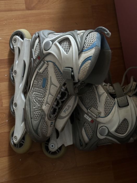 Role cu roti din silicon Fila