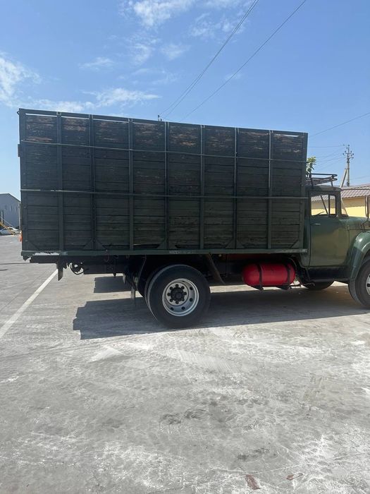 Zil bortovoy  yuk moshina