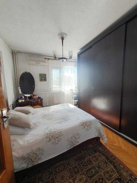 Apartament 4 camere în blocul Gioconda