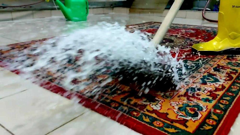 Стирка ковров, одеял, занавесок, химчистка мебели