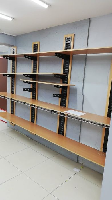 Полки шкафы, манекены