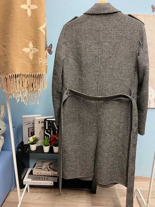 Палто пепит 100% вълна  с колан