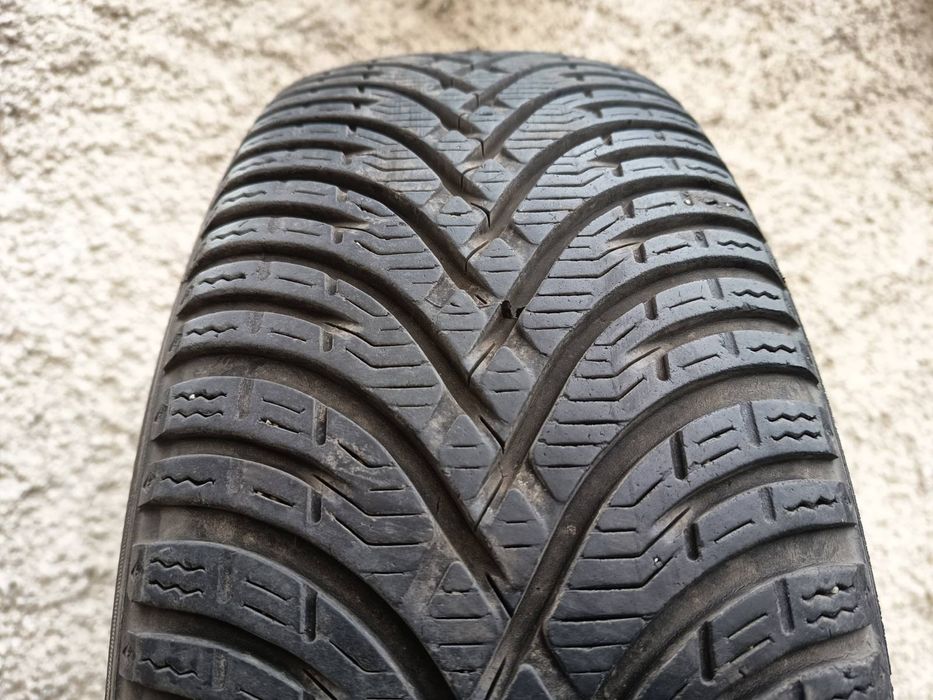 Продавам зимни гуми