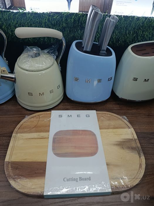 Разделочная доска Smeg из дерева