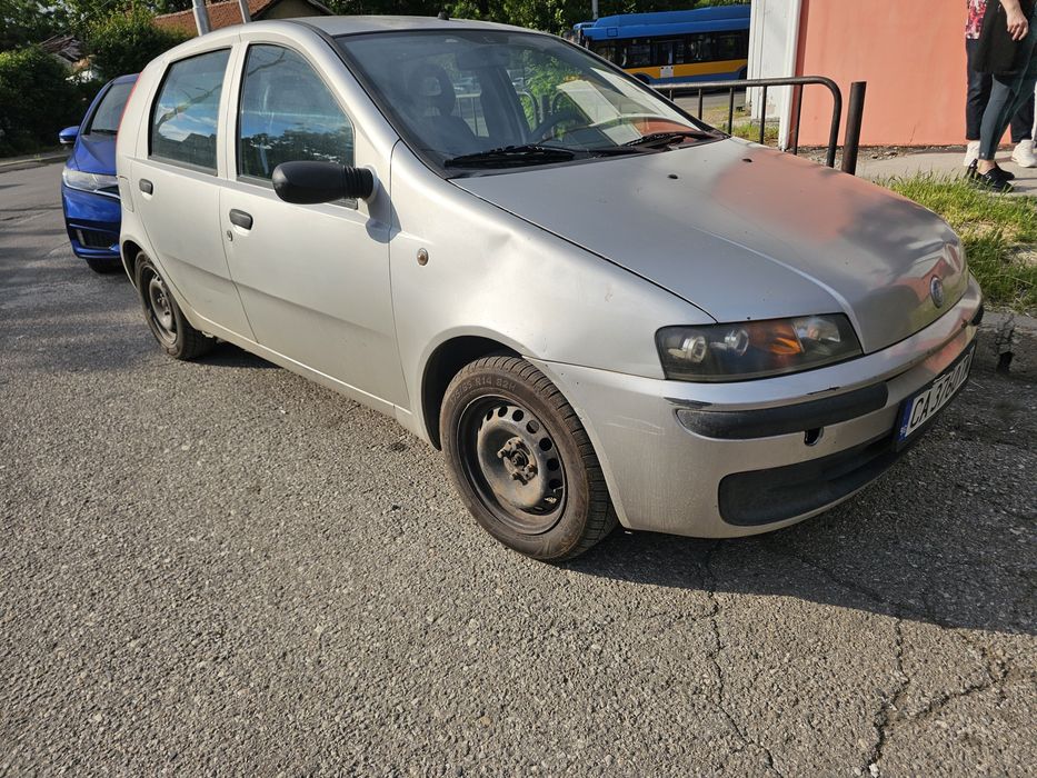 Продавам Fiat punto