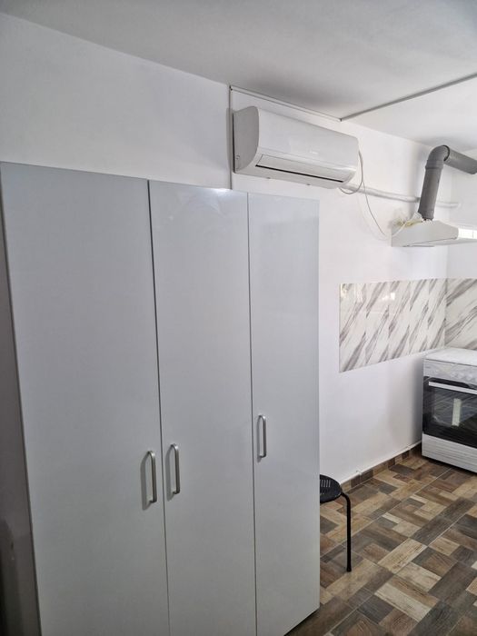 Garsoniera de închiriat