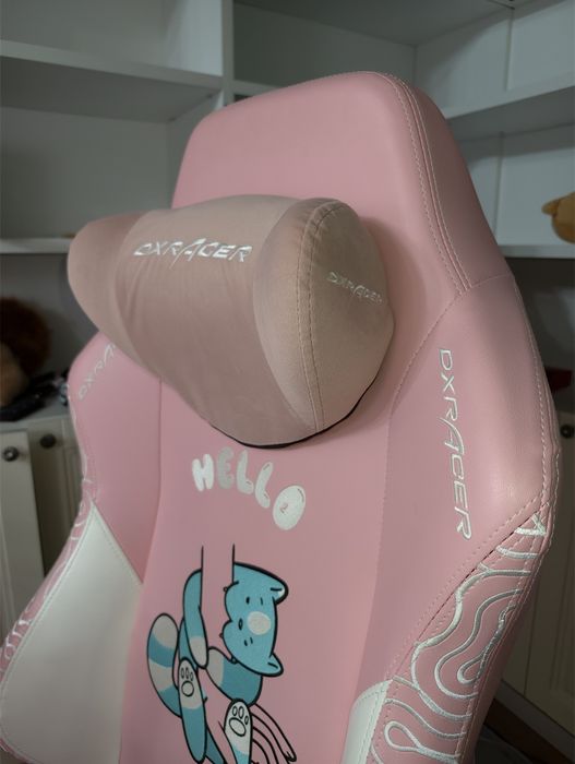 Игровое кресло DXRacer