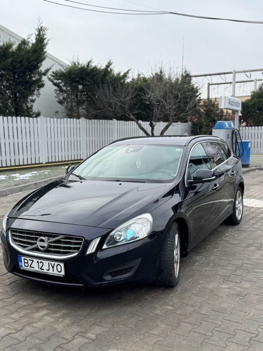 Volvo v60 2.0 diesel  5 cilindri automat