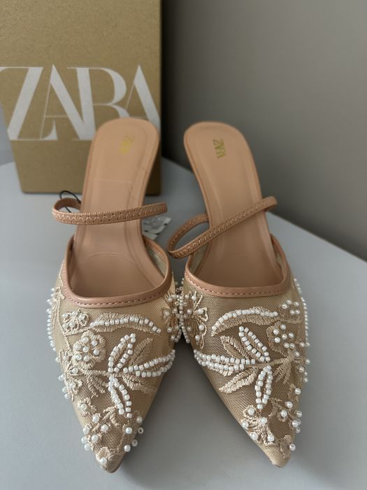 Женские новые босоножки