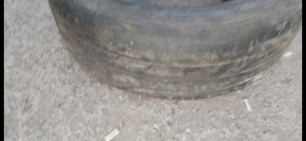 Продаю б/у резину