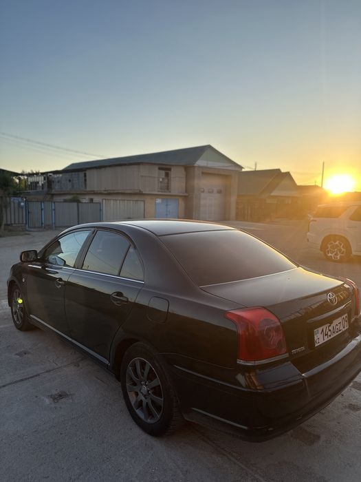 Toyota Avensis 2 поколение