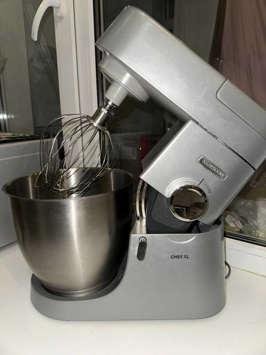 Планетарный миксер Kenwood Chef XL