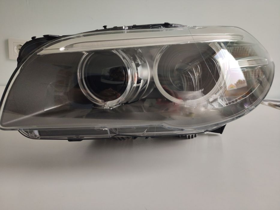 Пълен комплект фарове за BMW F10,F11 LCI BI-XENON FEIS
