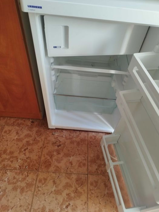 Малък хладилник-LIEBHERR