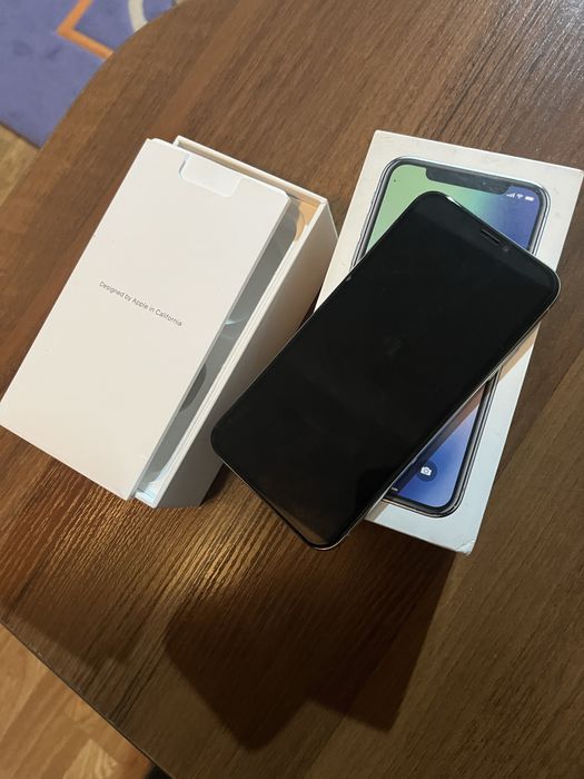 Продам Iphone x срочно