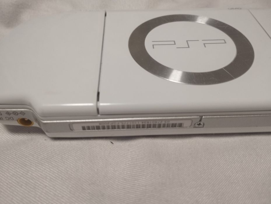 Assalom alekum Psp Sotiladi Original Psp 2008 model