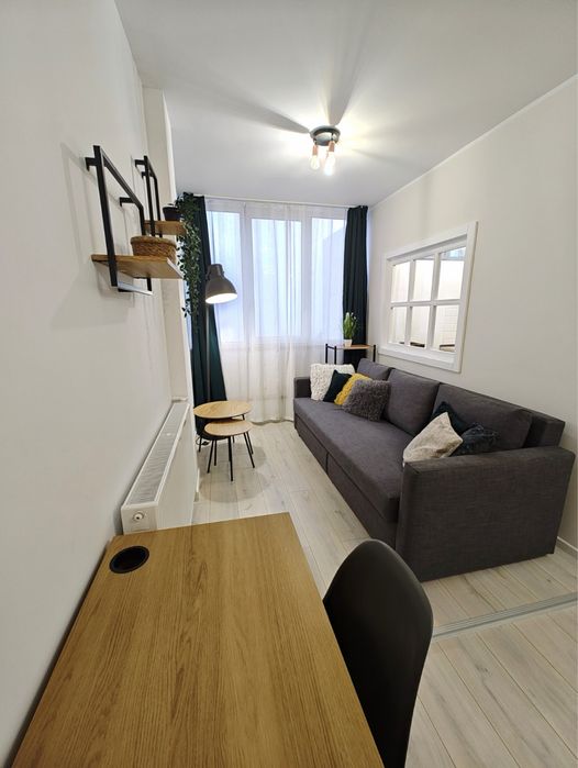 Persoana fizica vand garsoniera Detunata, etaj 7/10 cu lift