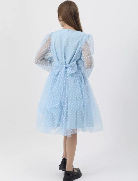 Продам нарядное платье для девочки