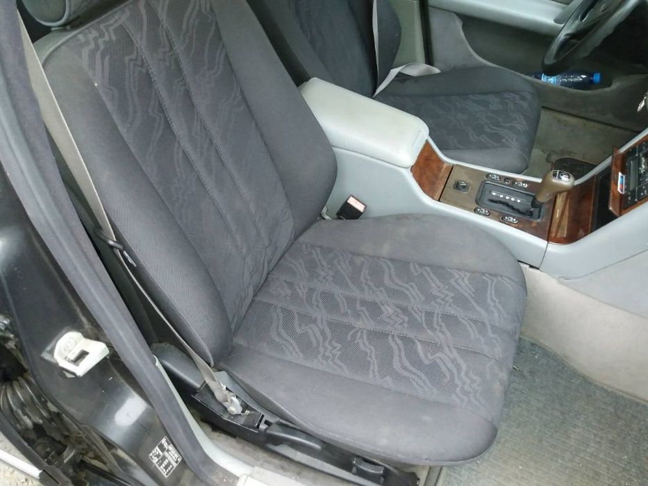 Мерцедес Е 300 95г