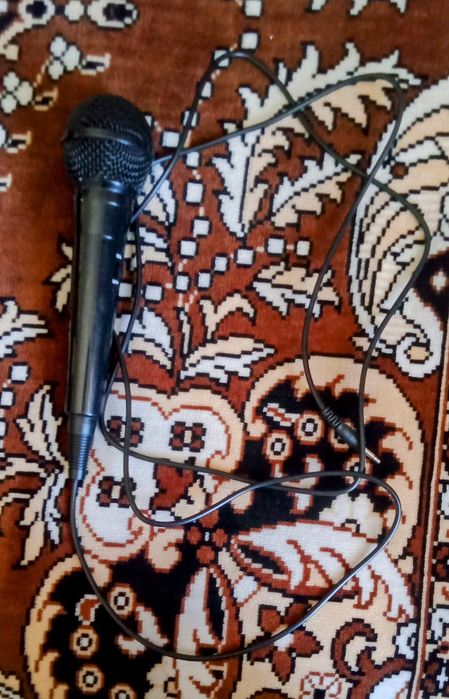 Колонка в отличном состояний