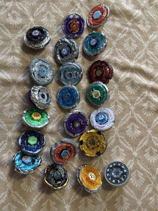 Vand beyblade colectie