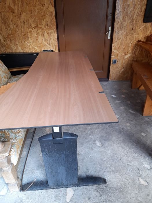 Masa mare pentru gradina, curte sau atelier