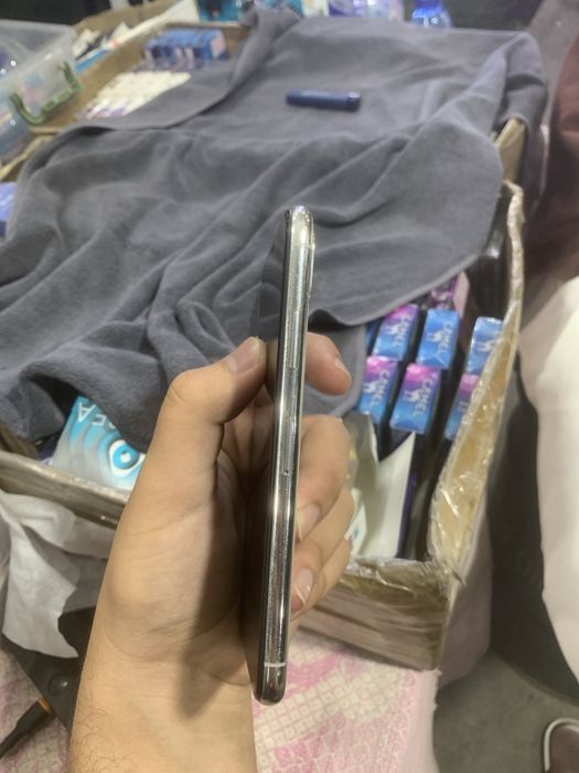 Iphone x  Oq rang 256 gb ideal holat