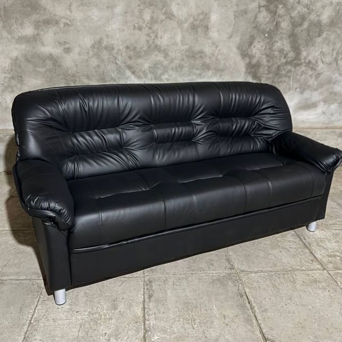 Отдам даром диван