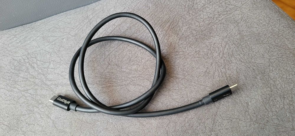 usb c Thunderbolt3 cu uab C Ca nou CalDigit