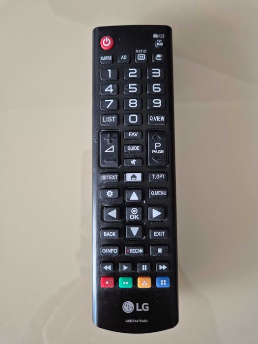 LG 32” (81cm) Full HD – super stare, foarte puțin folosit