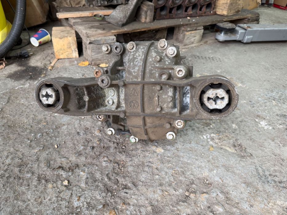 Заден диференциал vw touareg 7p 4.2 tdi 340кс