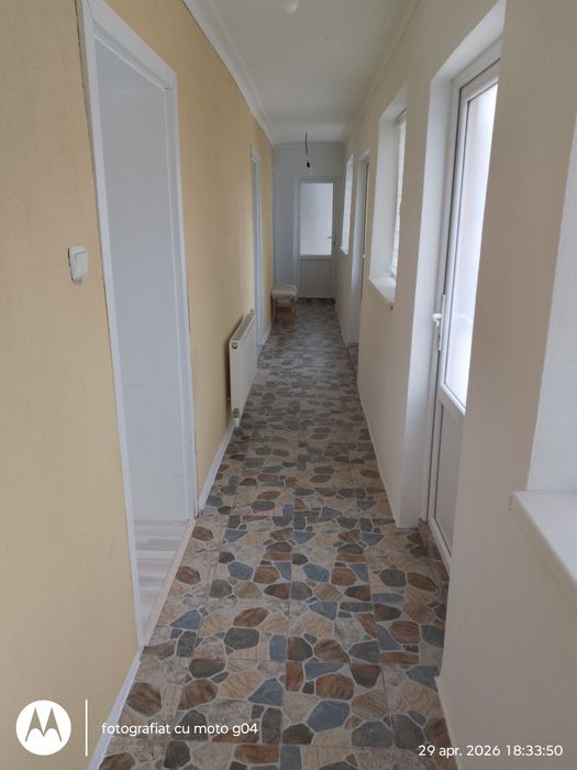 Casa de vanzare cu teren mare