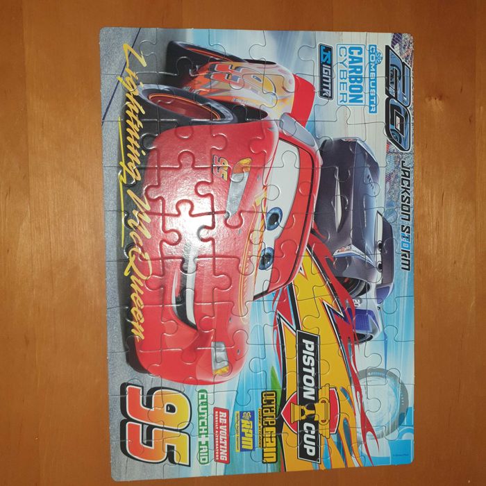 Лот от 2 пъзела за 4-8 години Clementoni и Headu