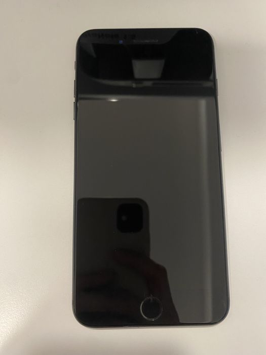 iPhone 8 Plus 64GB ID-xev526