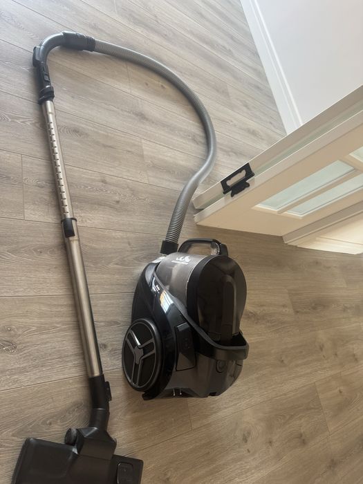 Пылесос бу Tefal xxl