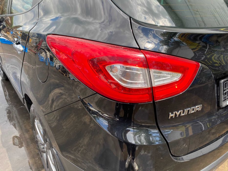 Dezmebrez Hyundai ix 35 2.0 crdi 4x4 /bara/far/aripa/capota/motor/
