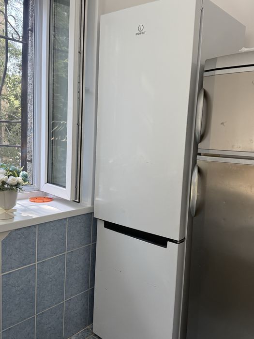 Indesit  тоңазытқышын сатамыз