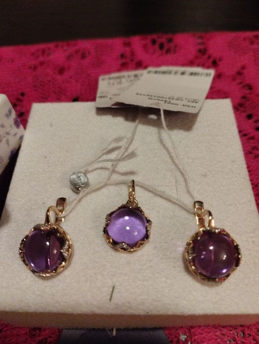 Золотые серьги и кулон, новые