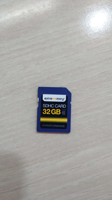 Sony Alpha A3000, obiectiv 18-55 OSS, card 32 GB