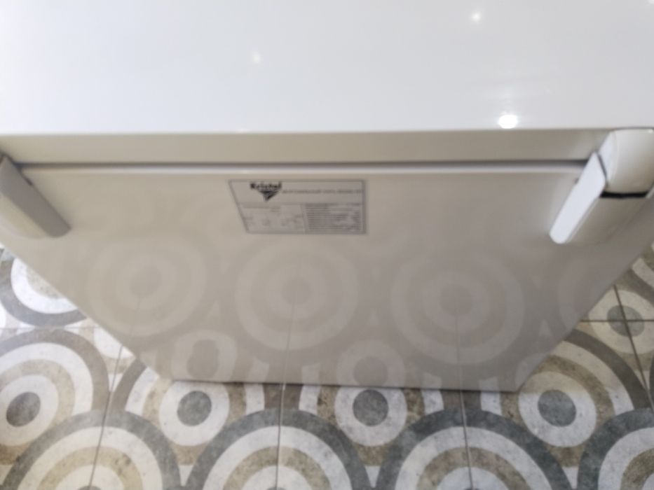 Продам морозильник