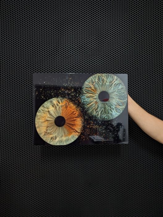 Персонализирана картина от метал ; различни размери.