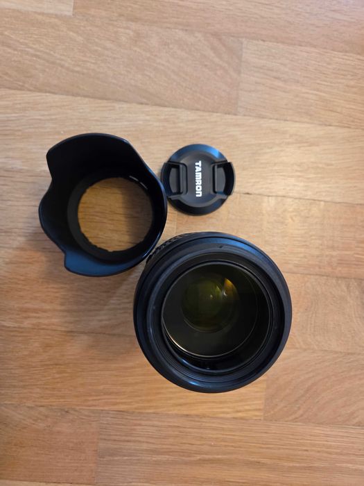 Obiectiv DSLR Tamron SP 70-300mm f/4-5.6 impecabil