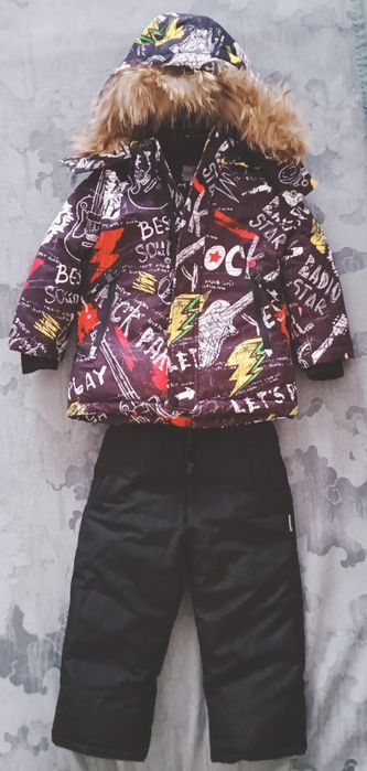 Продам зимний комбинезон на мальчика