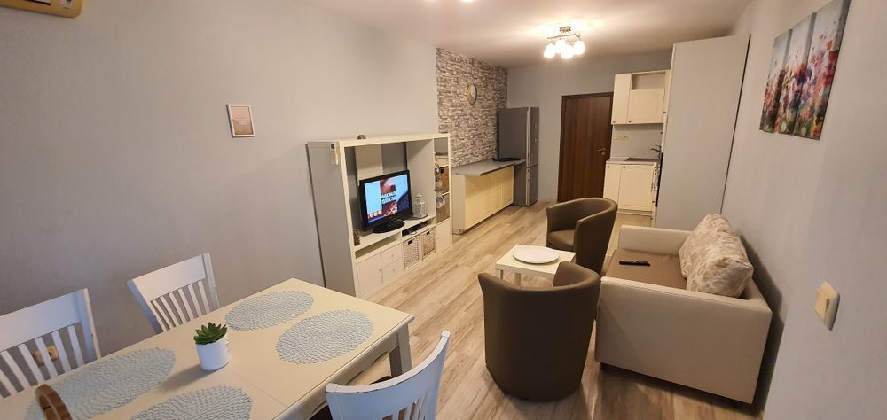 Тристаен кв. Левски до 2ри Корпус на Винс