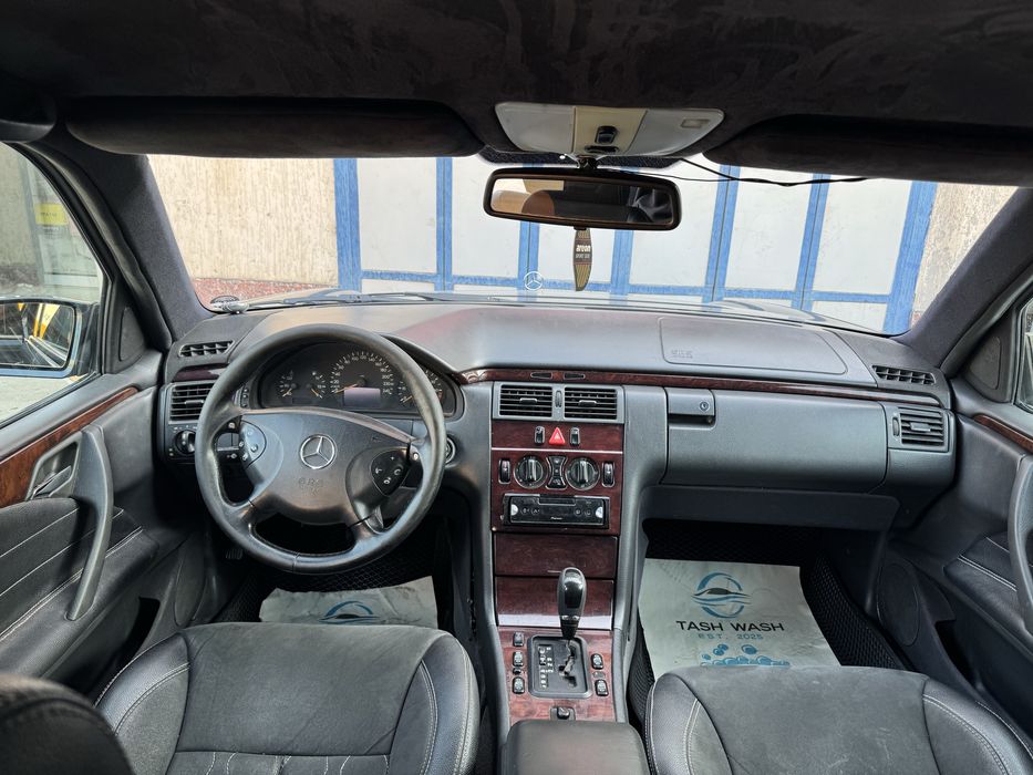 Mersedes E200 sotiladi arendagayam beriladi