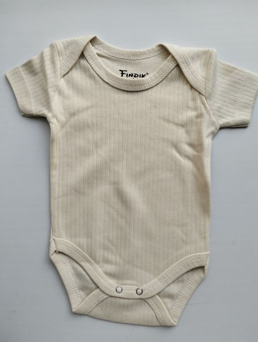 Продам детские вещи